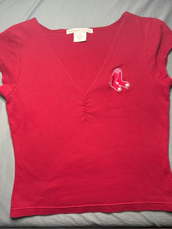 Antigua Tops - Antigua Sport Boston Red Sox Red V-Neck T-Shirt Women's Medium MLB Embroidered